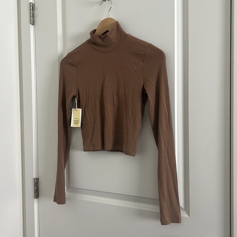 NWT Aritzia Wilfred Only Long Sleeve Blouse - Saville / Tan Brown (S) - Picture 2 of 7